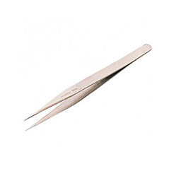 Tweezers